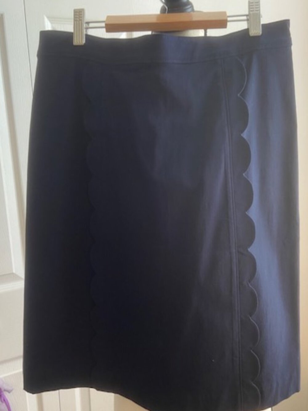 J McLaughlin Navy Skirt with front scallop trim -Size 10